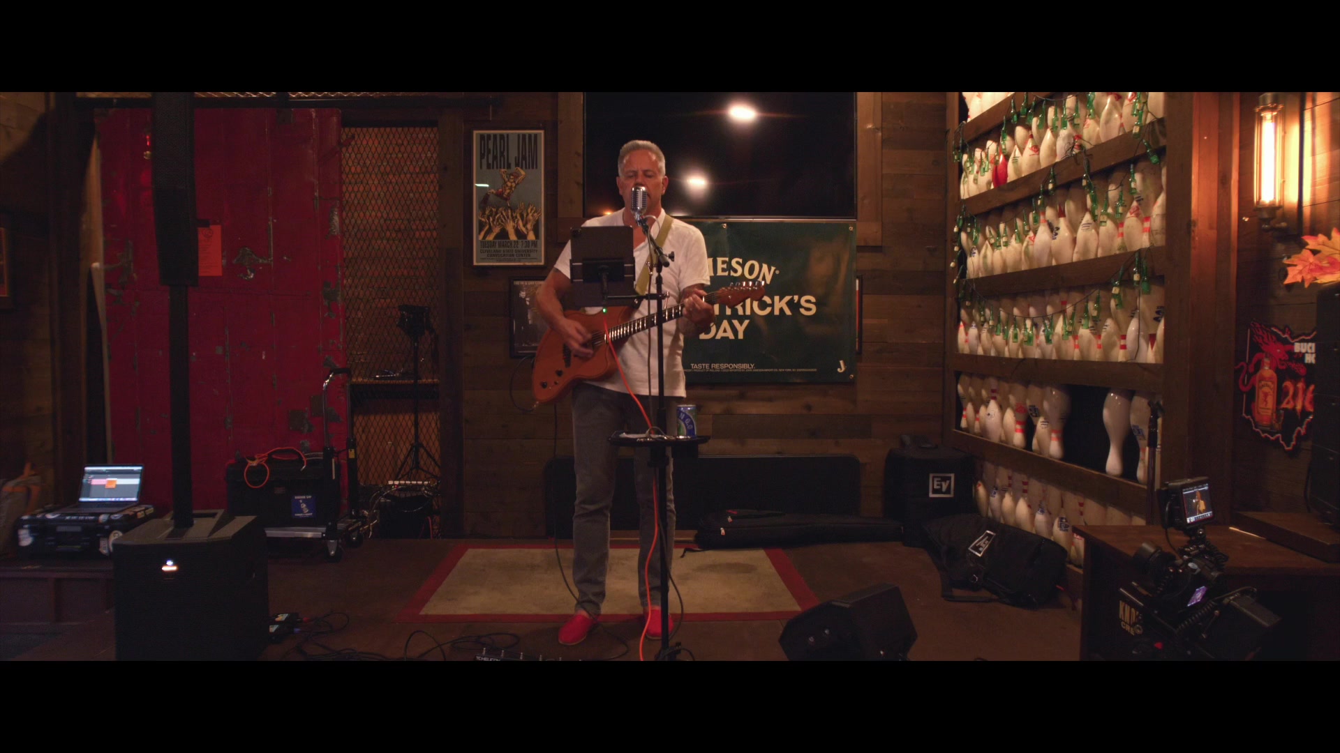 Mike Bush performing live in an intimate Bay Area venue